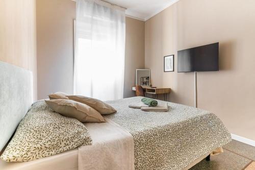 Modern 2BR Apt w-Balcony e AC near VaticanMuseums