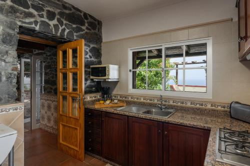 OurMadeira - Stonecliff Cottage