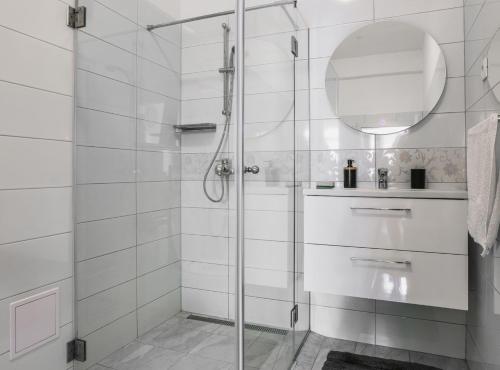 Antonio Lux Modern Apartment Near The Sea