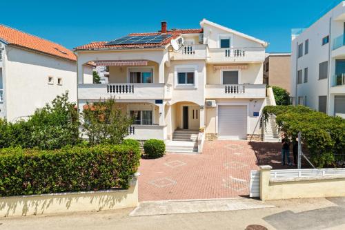 Silver luxury apartments by Adex travel