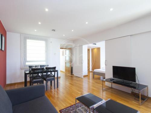 Passeig de Gràcia Apartment with Terrace and Views of Plaça Catalunya