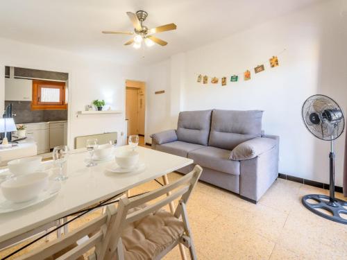 Apartment Flandria-3 by Interhome