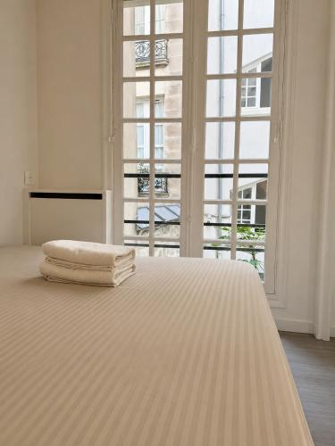 Latin Quarter Classic 1BR Apartment with Netflix