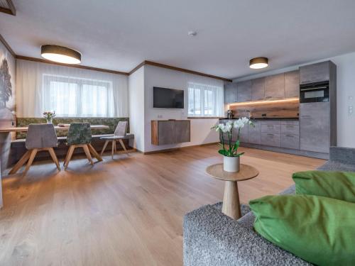 Apartment Apart Kreuzjoch-1 by Interhome photo 3