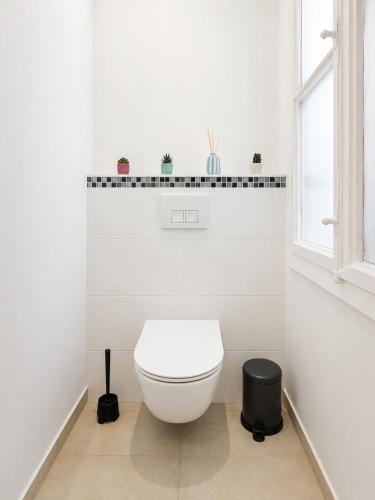 NEW! Fully furnished studio in Center