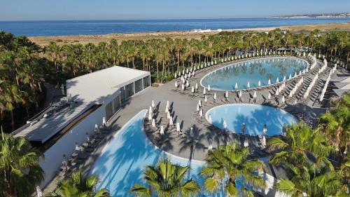 Wine & Books by the Sea, Algarve Resort