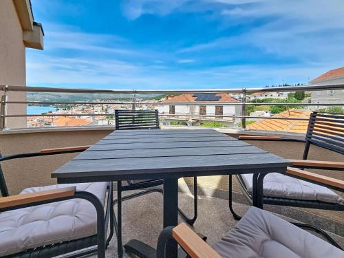 Apartment Mary & Klara-2 by Interhome