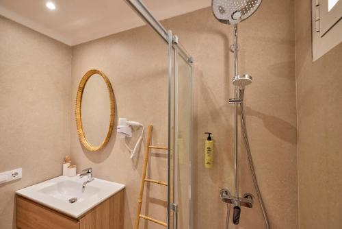 a bathroom with a shower and a sink at INNER Niza Paguera in Paguera