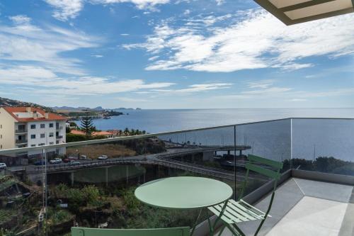 Encosta Azul by an island apart