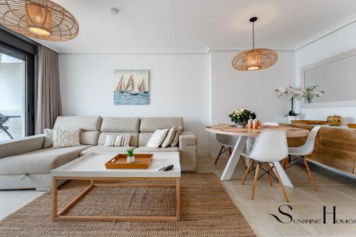 Estepona Duplex with BBQ & Jacuzzi