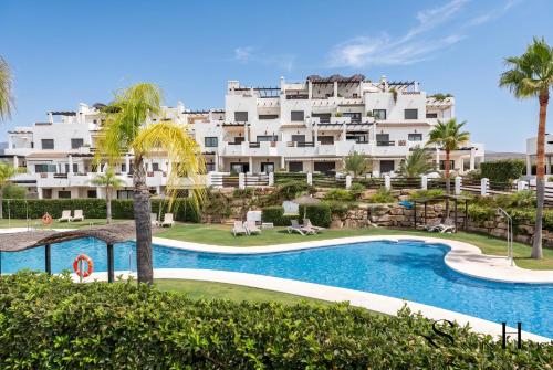 Estepona Duplex with BBQ & Jacuzzi