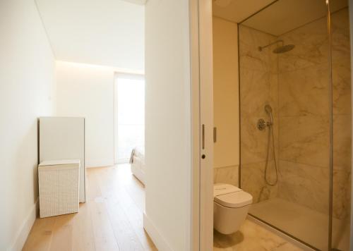 FLH Arroios Elegant Retreat with Pool & Parking