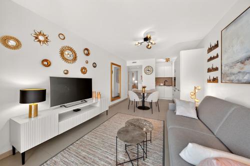 Beautiful apartment Cannes center terrace parking