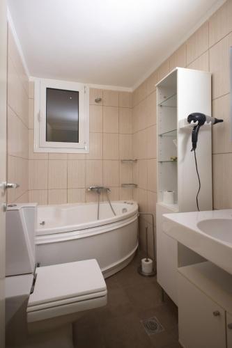 Alex Icon Residence