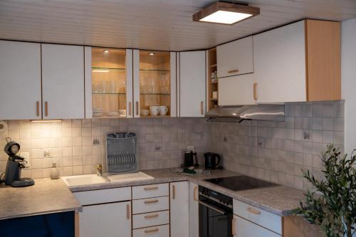 Alpenwohnung in Laax mit Garten, Bergblick & Parkplatz