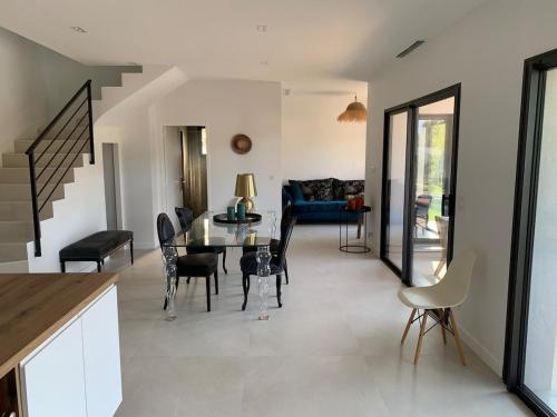Californian Villa Nice 4 bedrooms