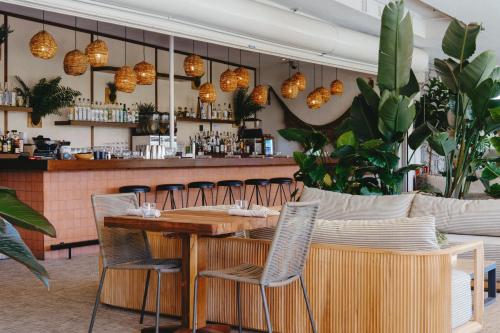Hotel June West LA, a Member of Design Hotels photo 102
