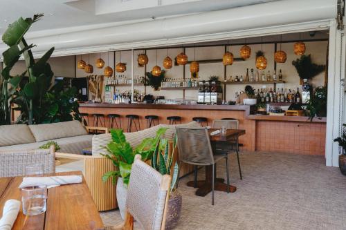 Hotel June West LA, a Member of Design Hotels photo 101