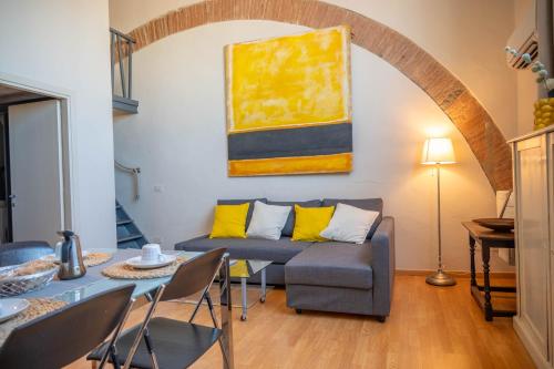 Nazionale Apartment by Simone, Daniele e Paolo in Florence