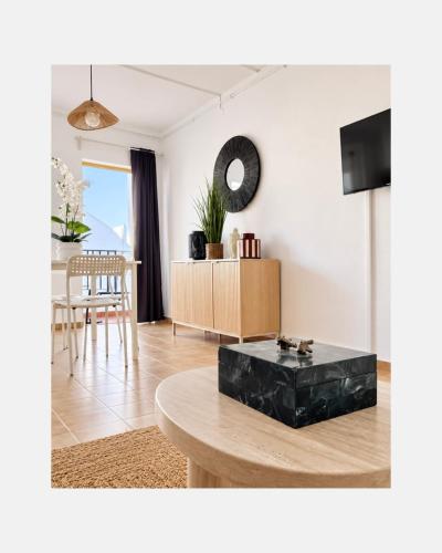 Modern Coastal Escape - Walk to Praia da Rocha