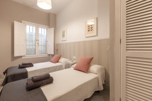 CR City Centre Apartment Balcony