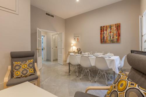 CR City Centre Apartment Balcony