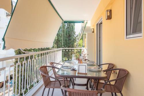 Vouliagmeni Suite 2 by Anothr