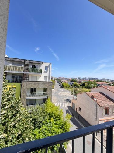 Modern 4-room apartment 3 bedrooms Netflix Parking