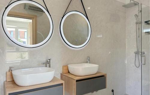 Gorgeous Home In Medulin