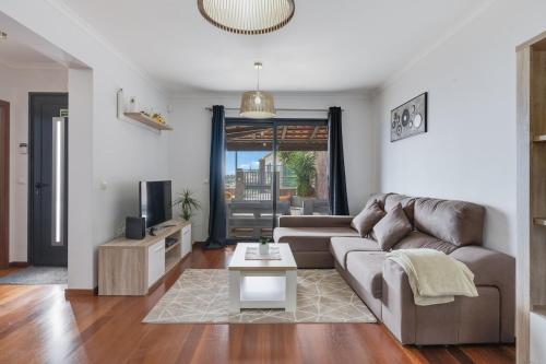 Ocean View Villa In Gaula, Madeira, Sleeps 6
