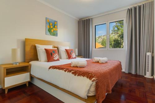 Funchal Apt Near Beach, Parking & 2 Balconies