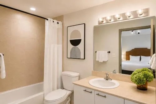 Habitat Residence photo 27