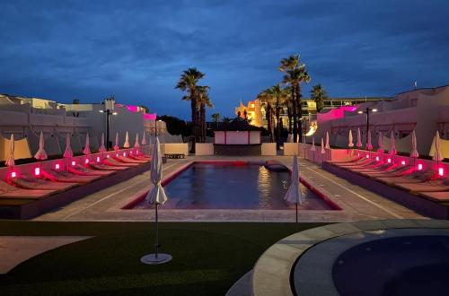 2 Le Jardin d'Eden "An exclusive naturist couples retreat"