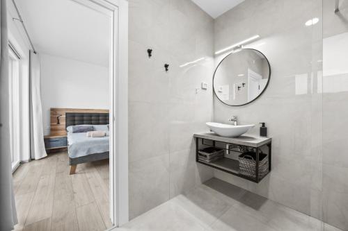 Modern Vila Tamara in Medulin by Istrabook
