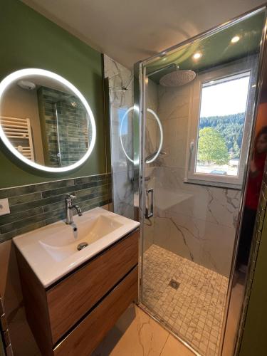 Les hauteurs du lac - independant apartment with panoramic lake views