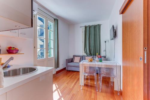 PIAZZA GRIMALDI AP4519 by Riviera Holiday Homes