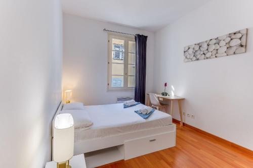 PIAZZA GRIMALDI AP4519 by Riviera Holiday Homes