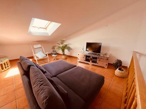 Sunny 4 rooms duplex with balconies in Peniche