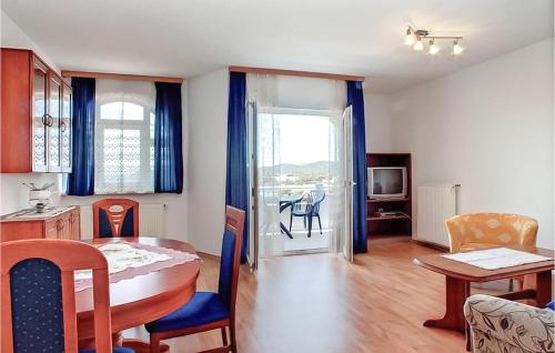 Amazing Apartment In Sibenik With House Sea View