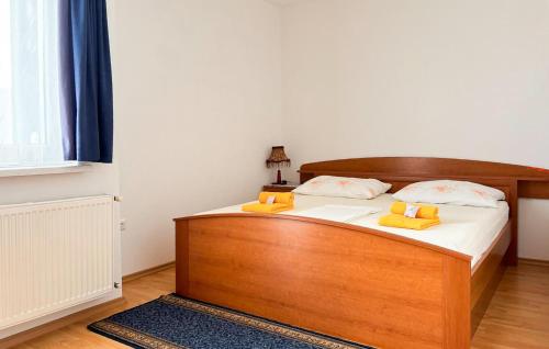 Amazing Apartment In Sibenik With House Sea View