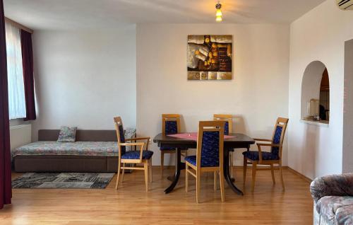 Lovely Apartment In Sibenik With House Sea View