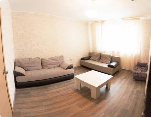 Gallery image of Two-Bedroom Apartment on Nikolaya Zelinskogo 5/1 in Tyumen