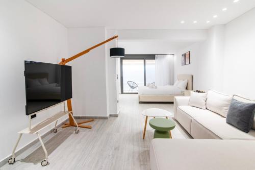 Jenn Modern Studio with Balcony & Close to Monastiraki