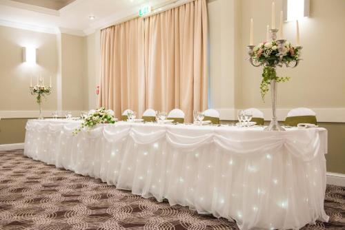 Holiday Inn Cardiff North M4 Jct 32 by IHG photo 45
