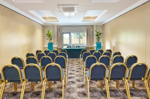 Holiday Inn Cardiff North M4 Jct 32 by IHG photo 46