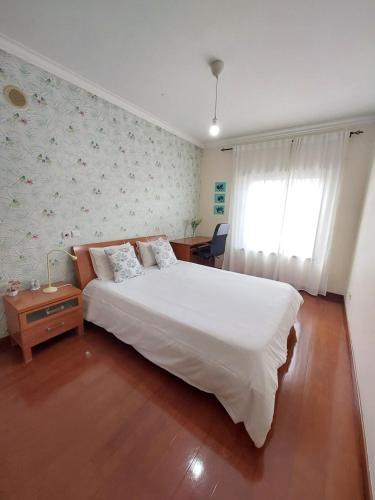 T3 Apartment 500m from beach