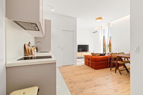 Bright & Charming 1 Bedroom