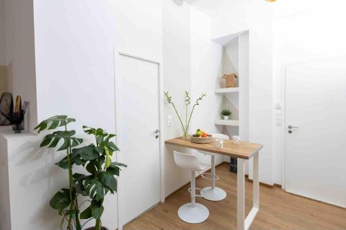 Modern Athens stay near to Metro with fast Wi-Fi