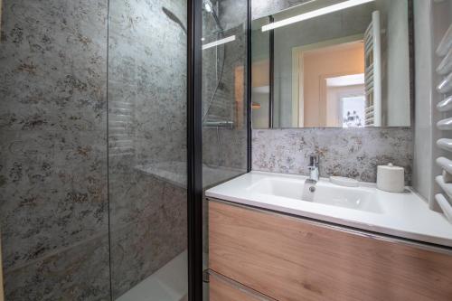 Appartement familial, Vue montagne