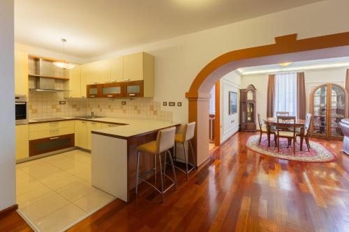 Heritage Piazza Residence